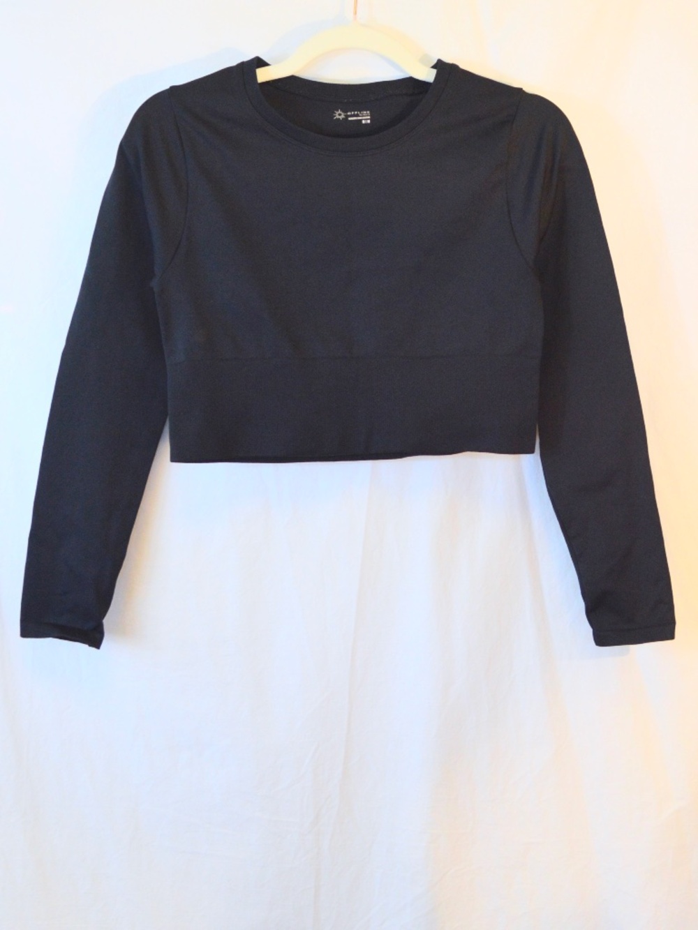 OFFLINE By Aerie Sidewalk Seamless Long Sleeve Cropped T-Shirt True Black Size M